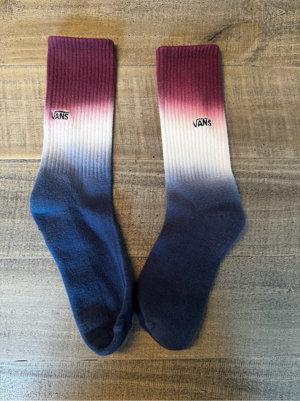 Vans Ombre Crew Socks in Burgundy, White, Navy, like new. Never worn.